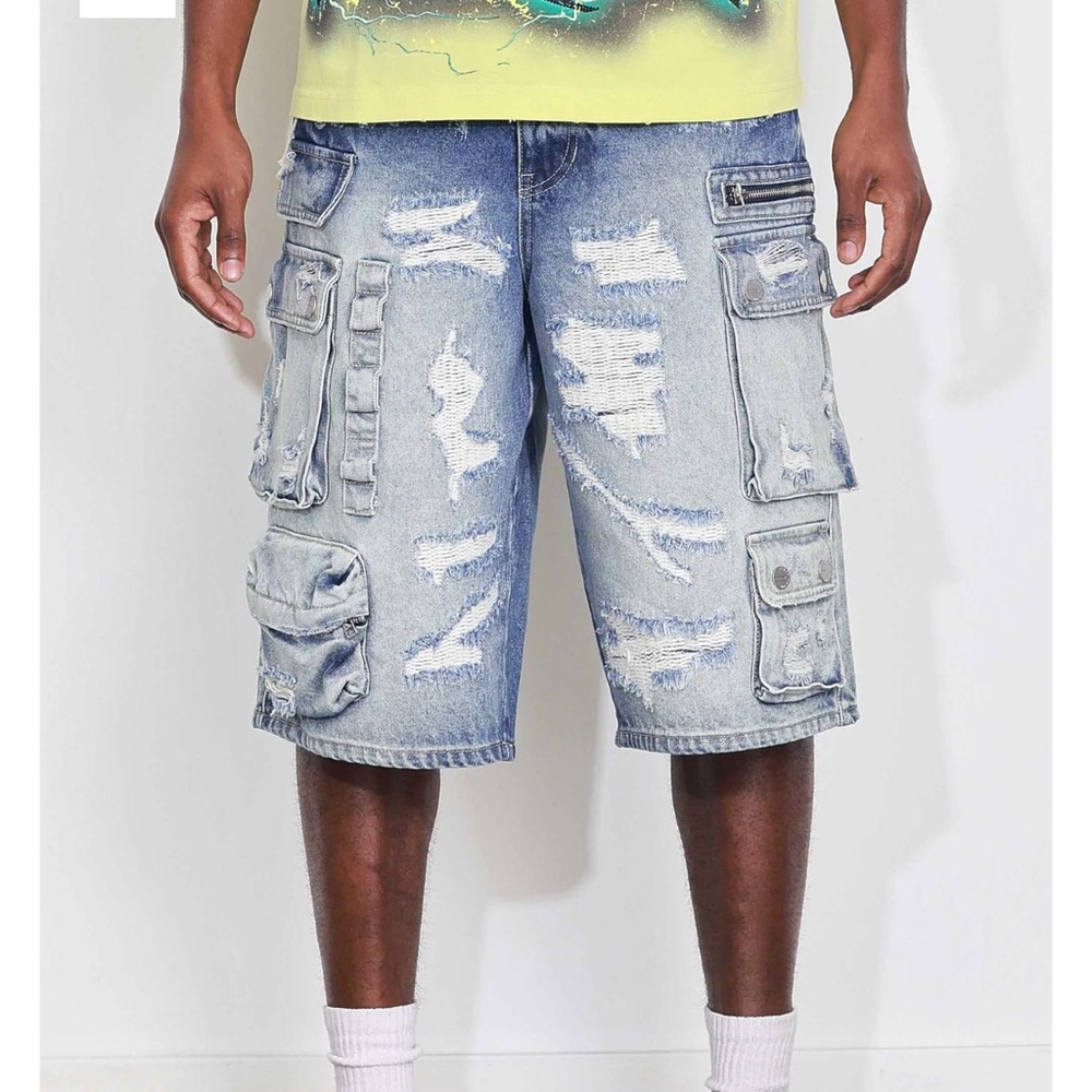 First Row Cargo Washed Shorts - Picture 2 of 11